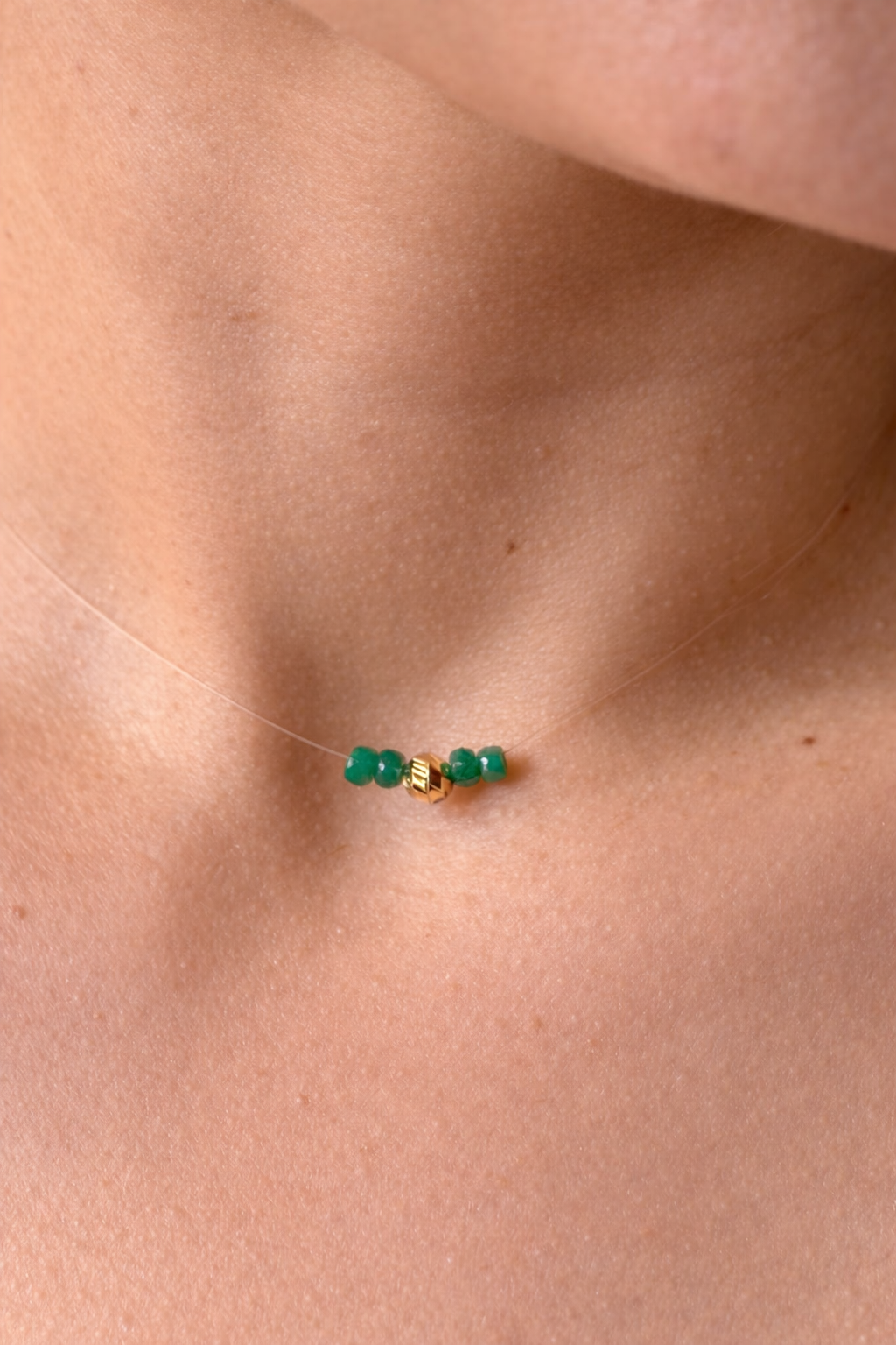 May Birthstone Emerald Necklace – 18K Gold Invisible Design
