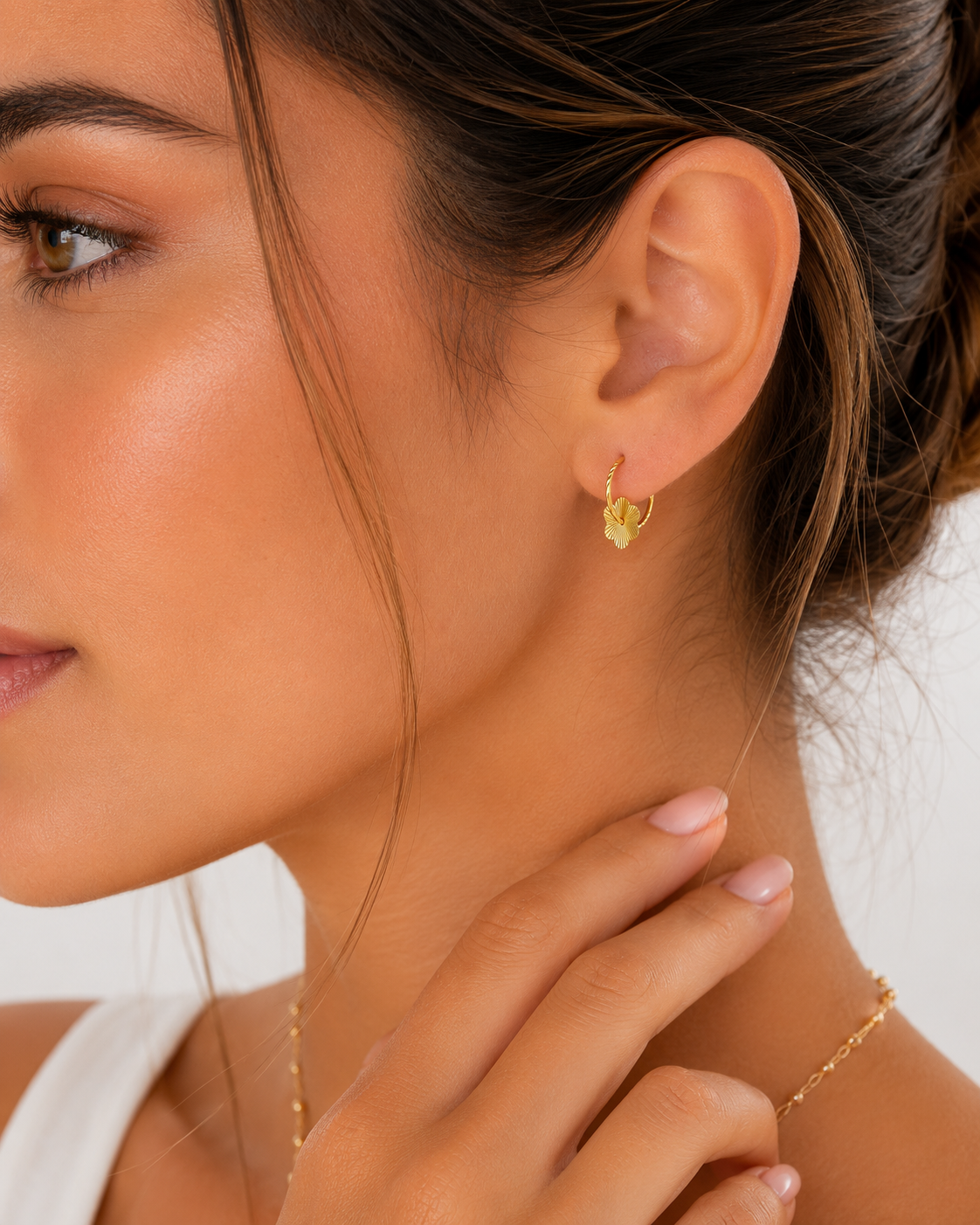 Flower Charm Hoops – 18K Gold