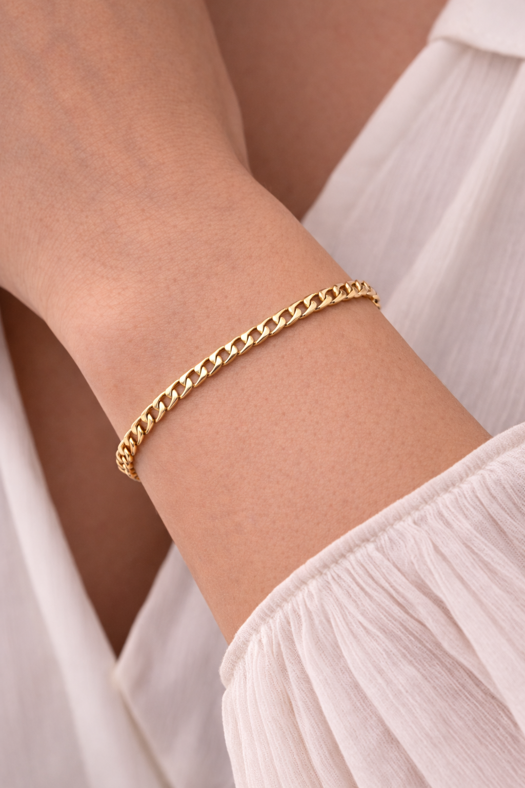 Pulsera Anchor en Oro 18K – 6 mm | 7 pulgadas