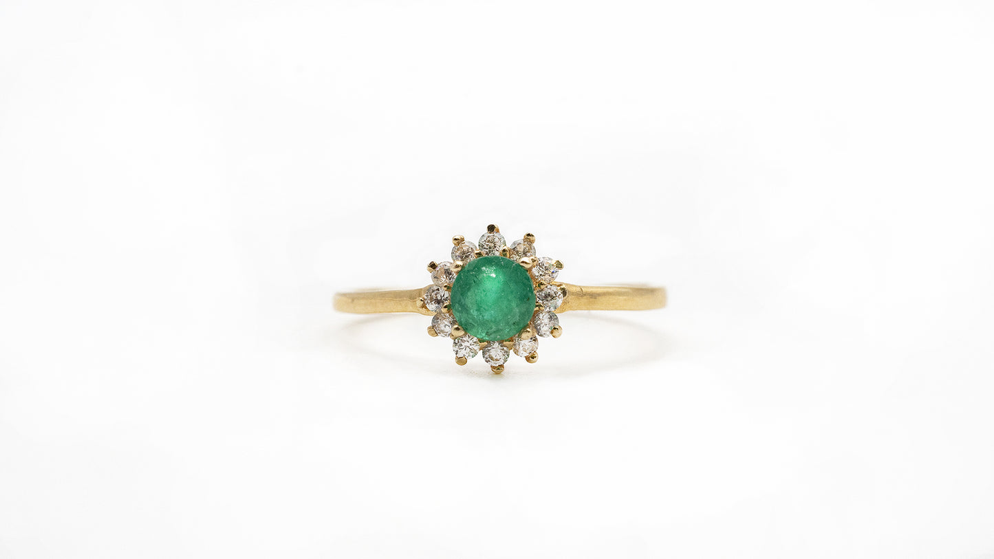 Emerald Ring in 18k Gold